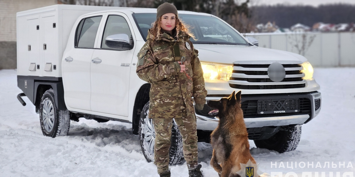 У поліції Вінниччини з’явився спецавтомобіль для перевезення кінологів та службових собак