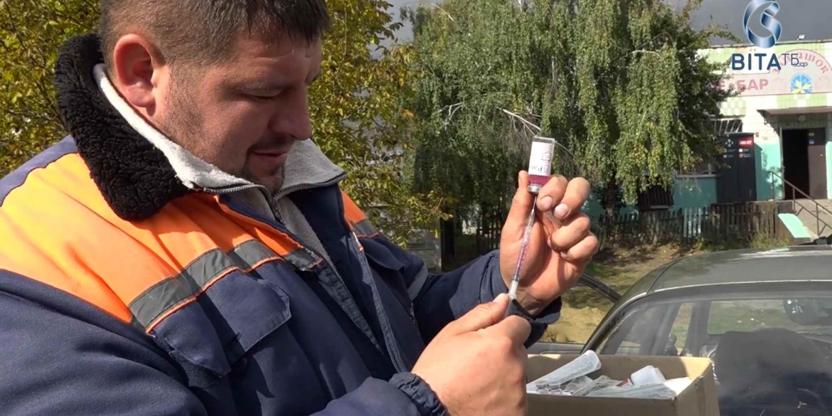 У Стадницькому окрузі безкоштовно вакцинують котів і собак від сказу