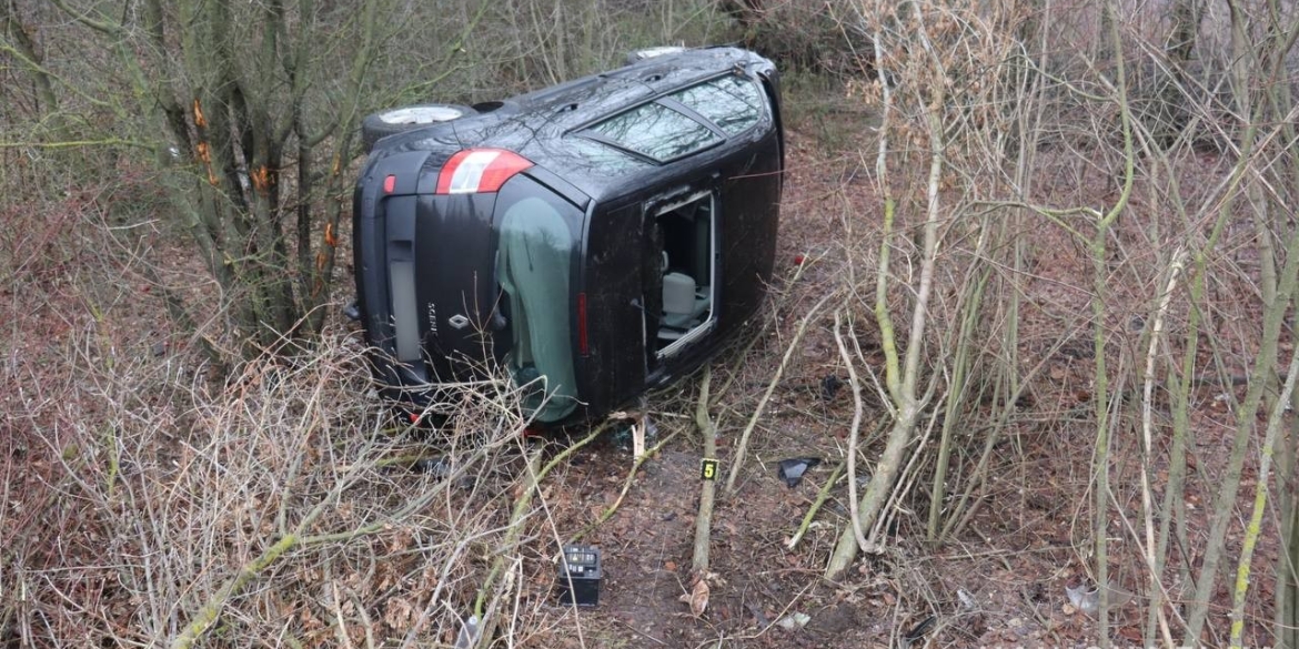 У Тульчинському районі перекинувся Renault, в аварії постраждав 12-річний пасажир авто