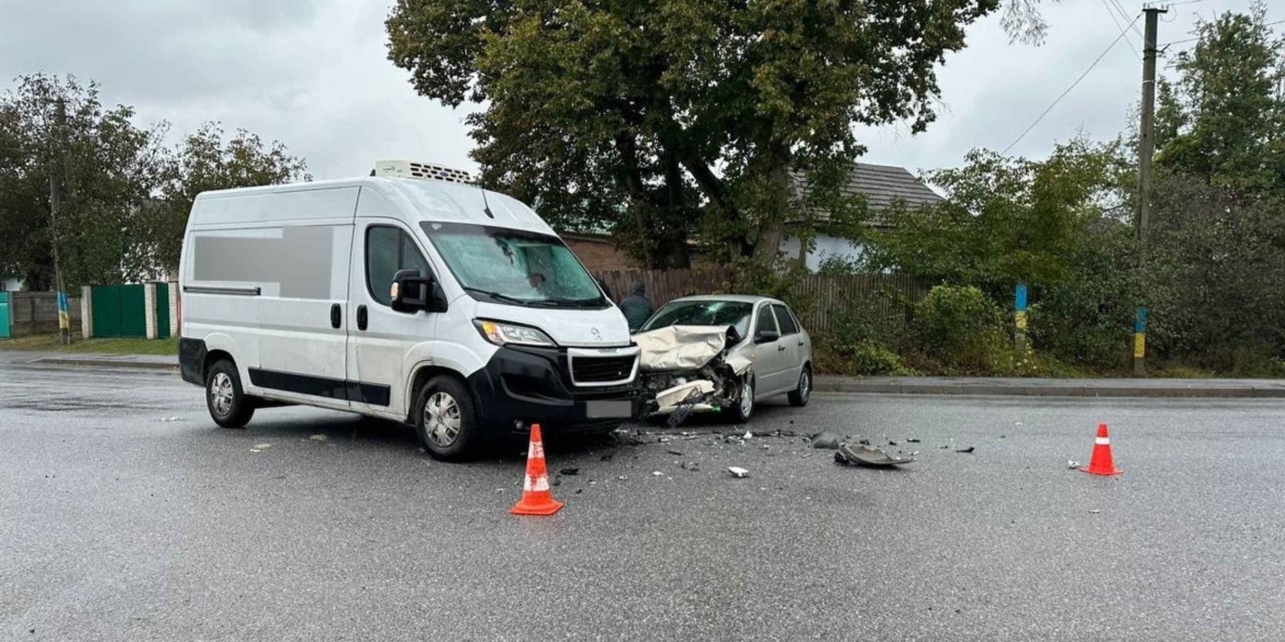 У Тульчинському районі водій авто на зустрічній смузі