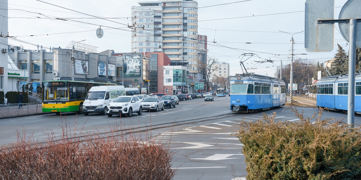 У Вінниці 28 лютого громадський транспорт працює за графіком буднього дня