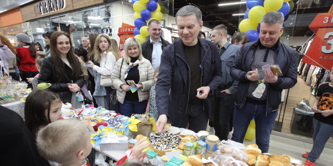 У Вінниці “Дитячий благодійний вікенд” збирає кошти на допомогу армії