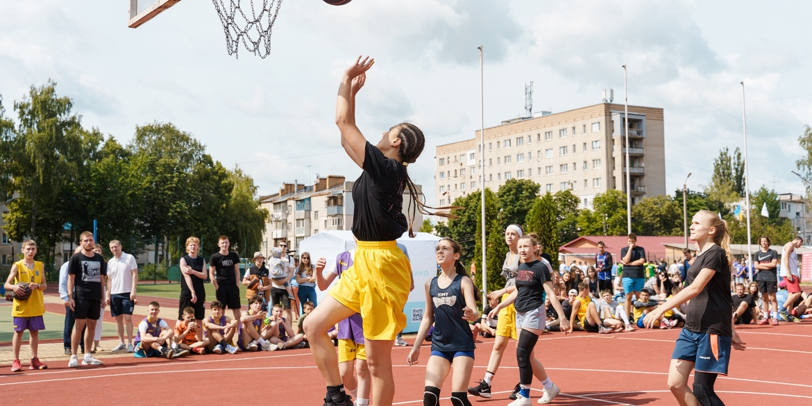 У Вінниці до Дня Конституції відбувся міський баскетбольний турнір