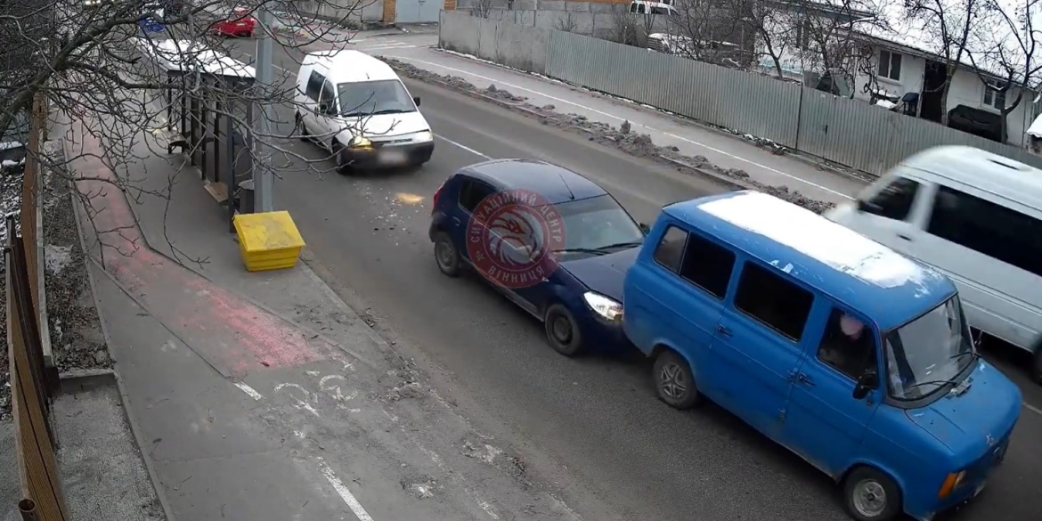 У Вінниці на Данила Нечая зіткнулися три автомобілі
