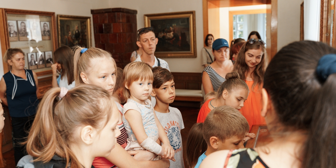 У Вінниці організувала екскурсію для дітей у складних життєвих обставинах