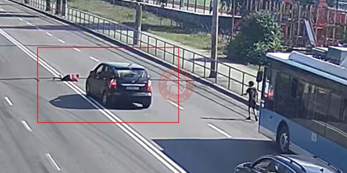 У Вінниці під колеса Honda потрапив хлопчик, який вибіг з-за тролейбуса