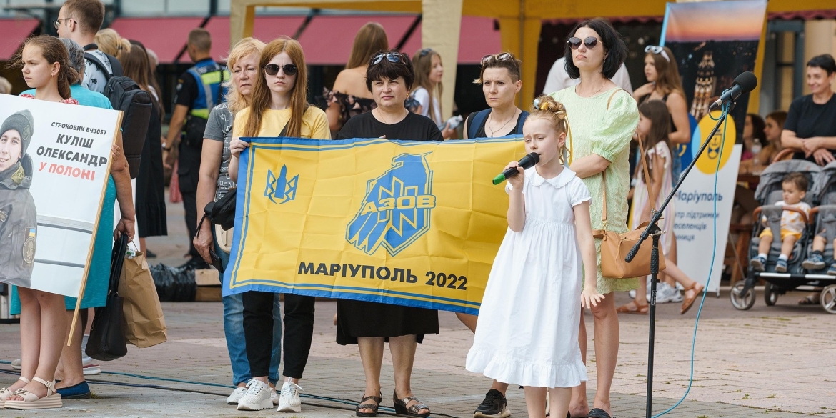 У Вінниці провели акцію на підтримку полонених захисників Маріуполя