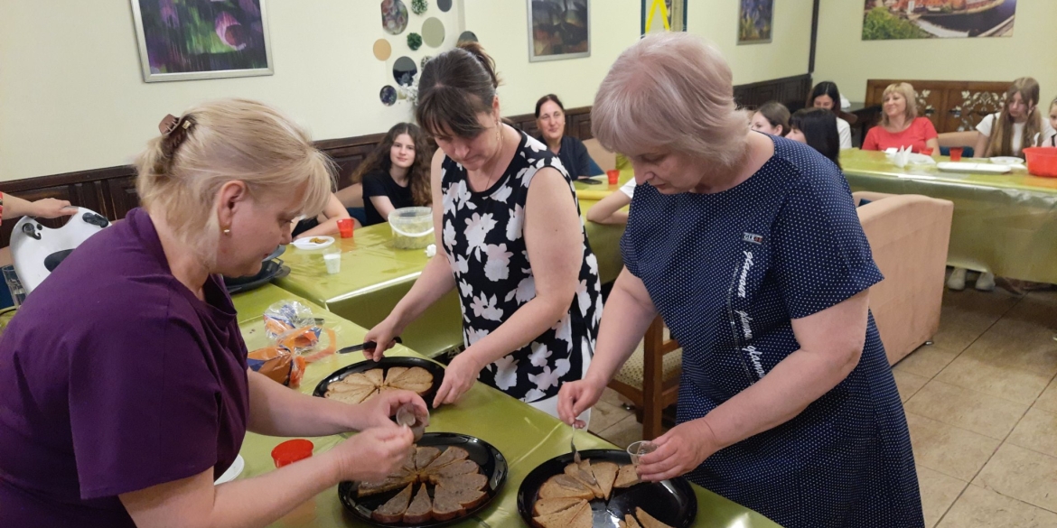 У Вінниці провели кулінарний майстер-клас готували разом з гастрогідесою