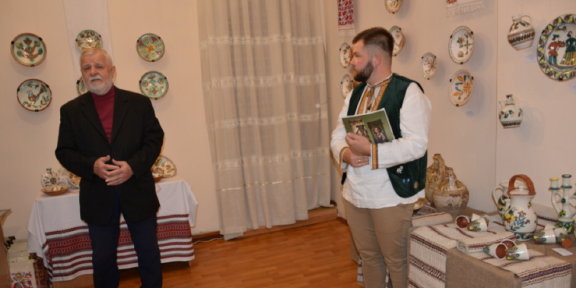 У Вінниці відкрили виставку Барської кераміки «Відродження традицій»