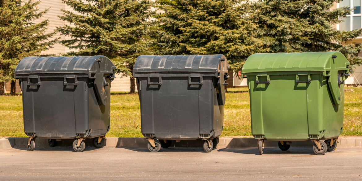 У Вінниці заборонено викидати будівельне сміття на контейнерні майданчики