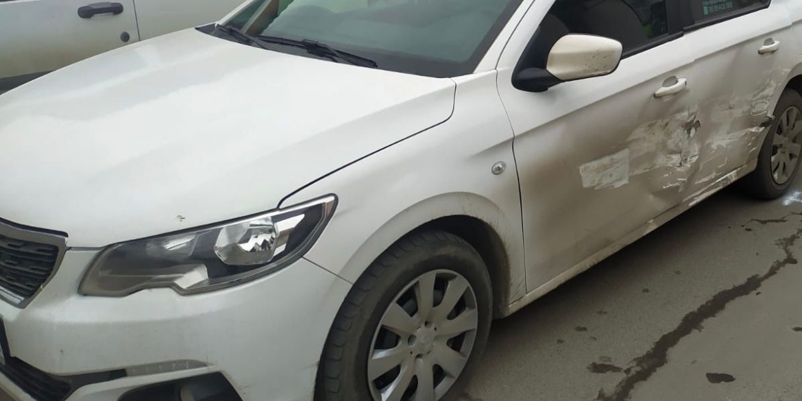 У Вінниці зіткнулись Peugeot та Land Rover - постраждала 21-річна дівчина