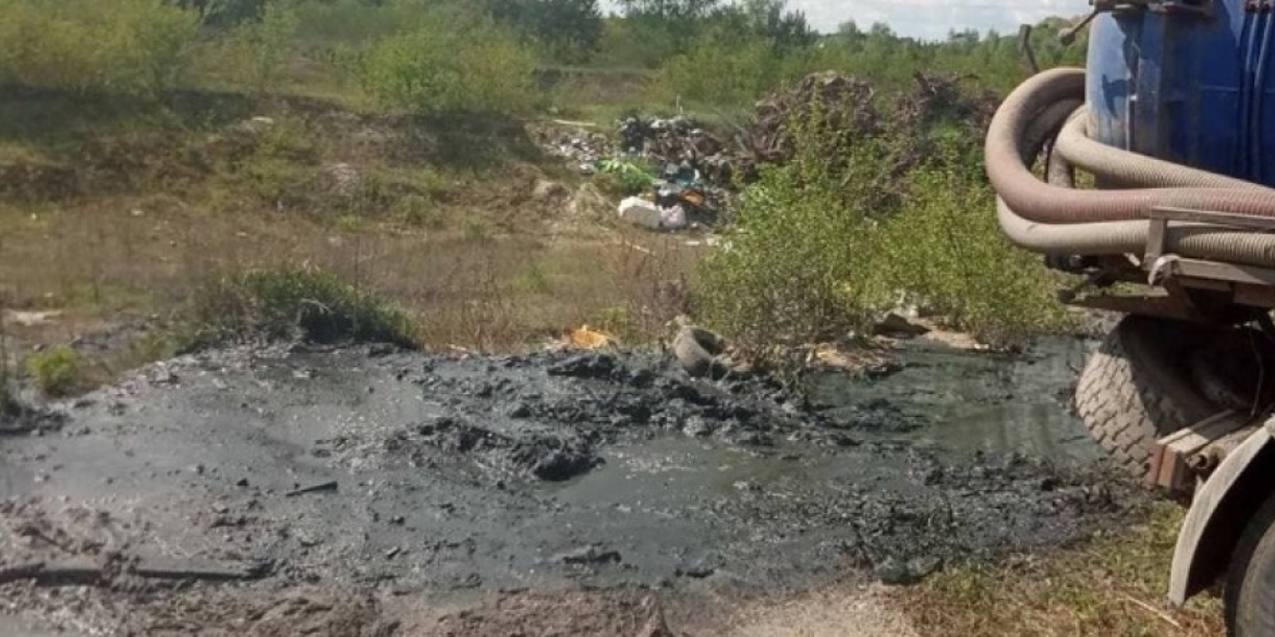 У Вінницькій громаді нечистотами забруднили понад 160 км.м землі