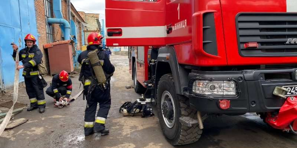 У "Вінницяміськтеплоенерго" гасили умовну пожежу та рятували потерпілих