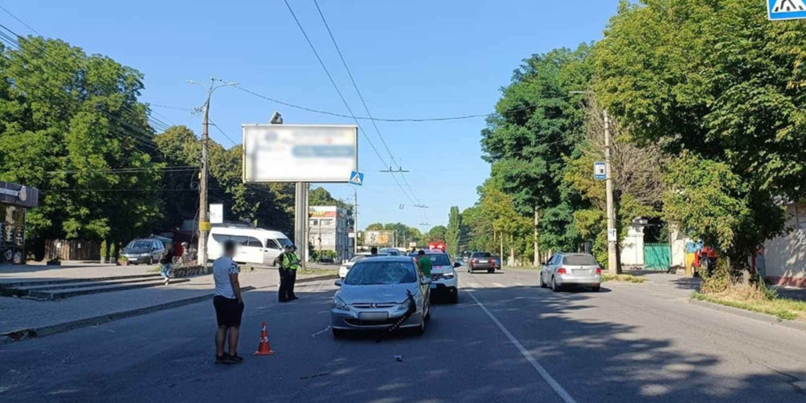 У Вінниці 19-річний водій на переході збив 62-річного пішохода