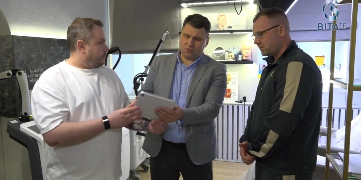 у Вінниці безкоштовно виводять травматичний татуаж бійцям