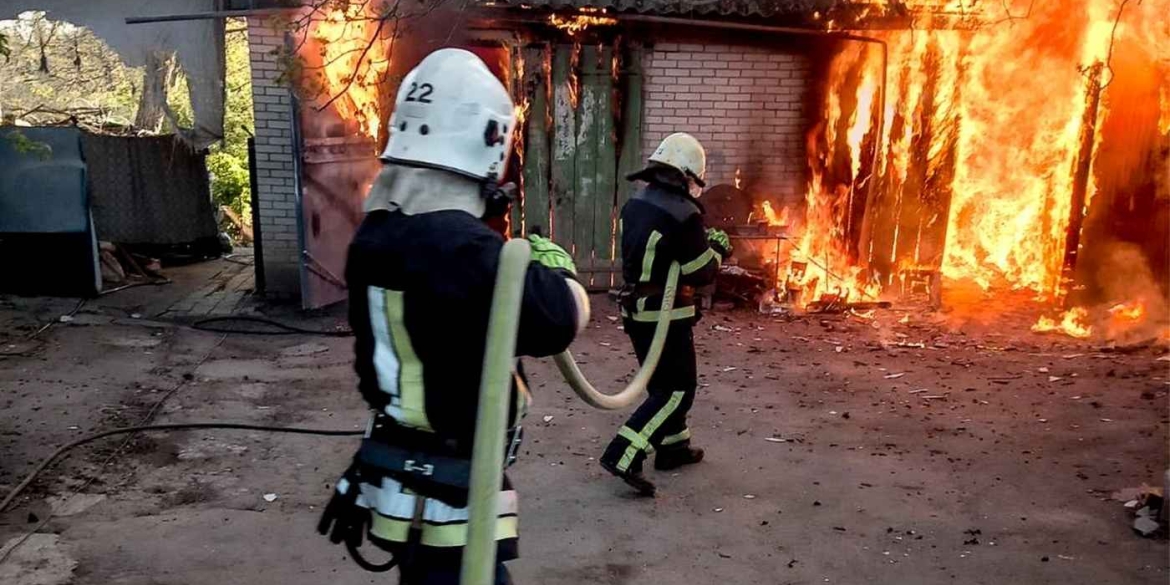У Вінниці через електровелосипед ледь не згоріла господарча споруда