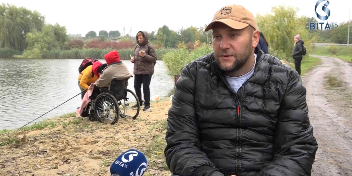 У Вінниці для військових, які проходять реабілітацію після поранень, організували виїзд на риболовлю