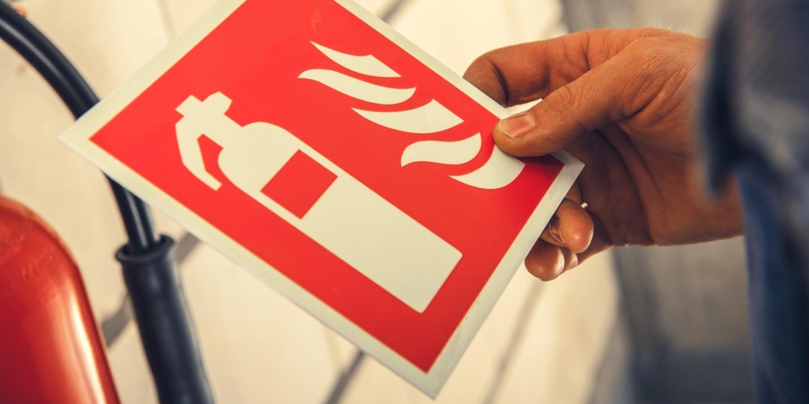 У Вінниці горіло приміщення, де зберігались бочки з-під олії