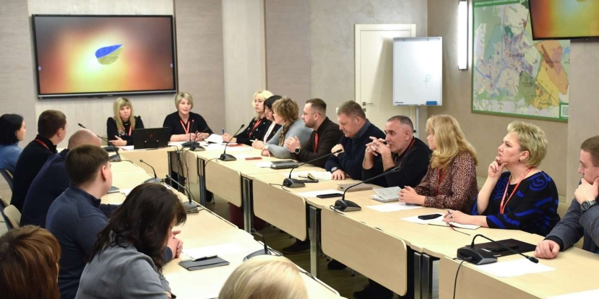 У Вінниці говорили про супровід захисників та допомогу вразливим верствам