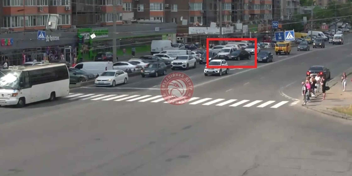 У Вінниці камери відеонагляду зафіксували ДТП на вулиці Київській