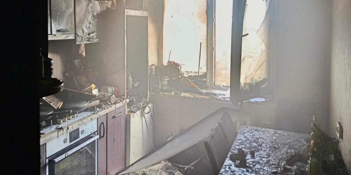 У Вінниці на 9 поверсі спалахнула квартира всередині був маленький хлопчик