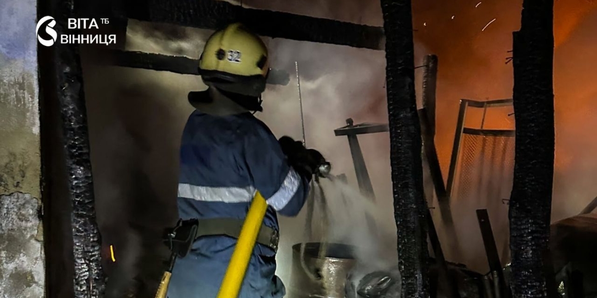 У Вінниці на Грушевського загорілася квартира — обійшлося без постраждалих