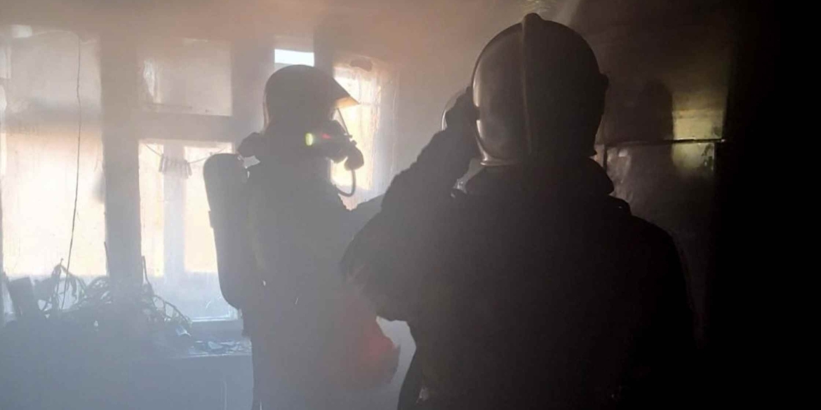 У Вінниці під час пожежі п'ятиповерхівки врятували чоловіка та жінку
