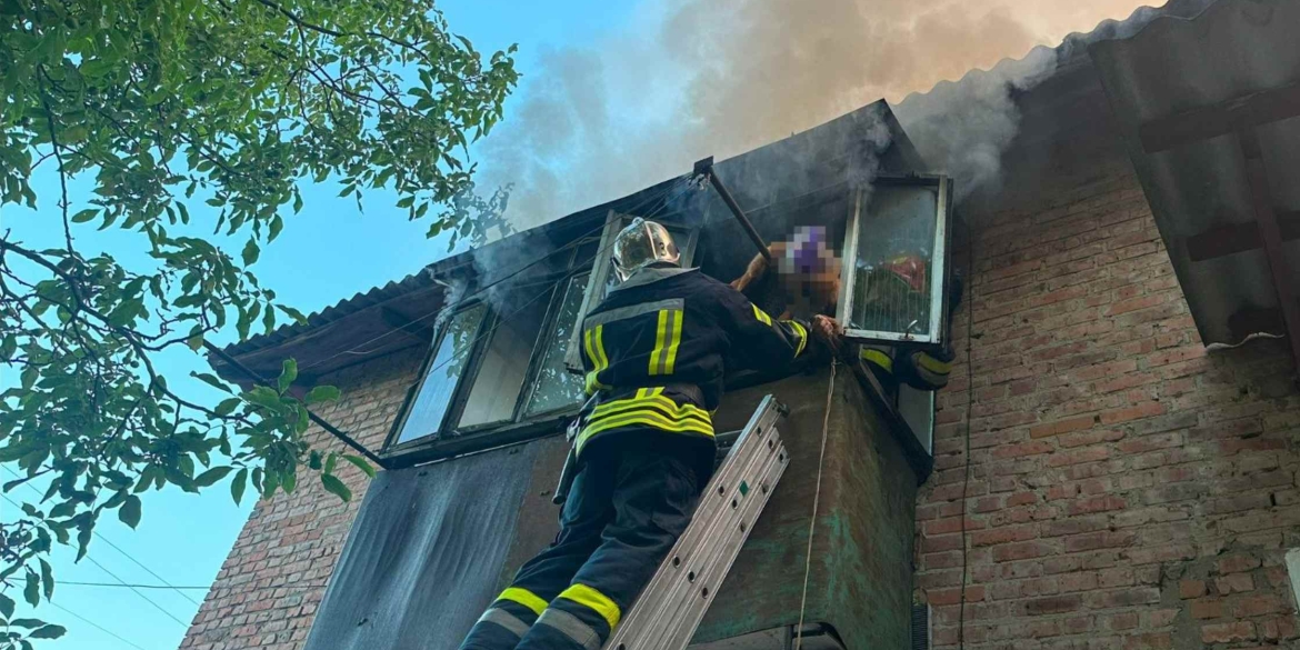 У Вінниці під час пожежі врятували 72-річну пенсіонерку