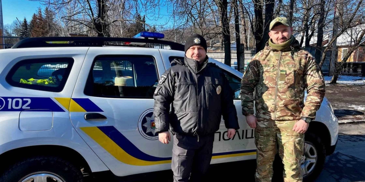 У Вінниці поліцейський та військовослужбовці допомогли жінці, яка отруїлась чадним газом