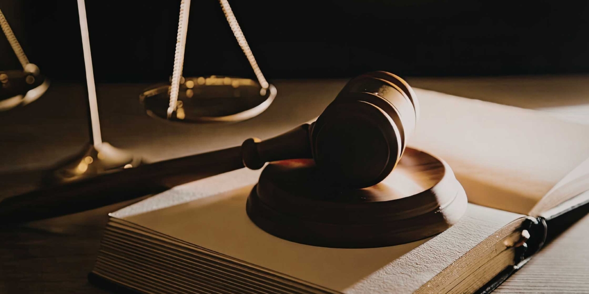 У Вінниці посадовця звинувачують у підробленні документів