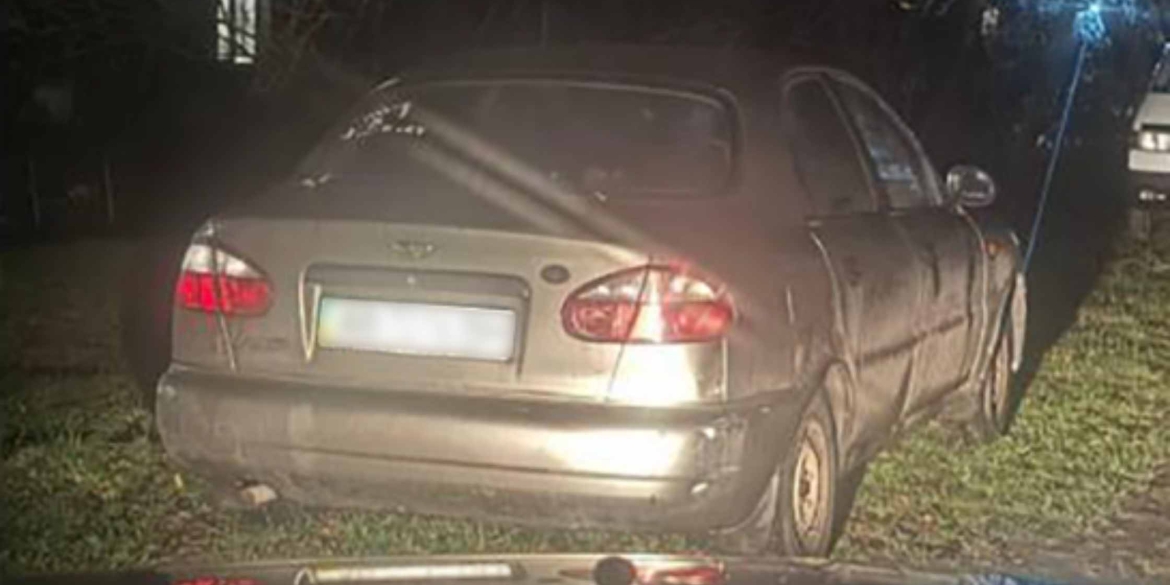 У Вінниці рецидивіст вкрав чуже авто, залишене власником без акумулятора