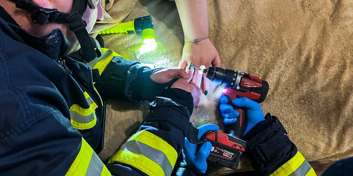 У Вінниці рятувальники розрізали обручку, щоб врятувати палець жінки