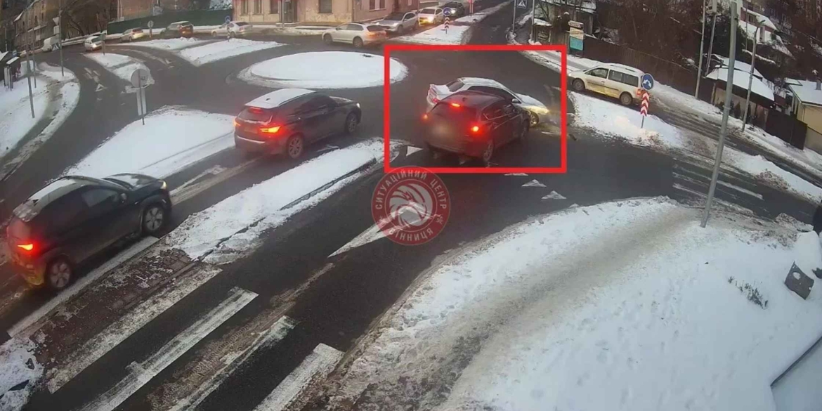 У Вінниці сталась ДТП на перехресті вул.Оводова та Князів Коріатовичів