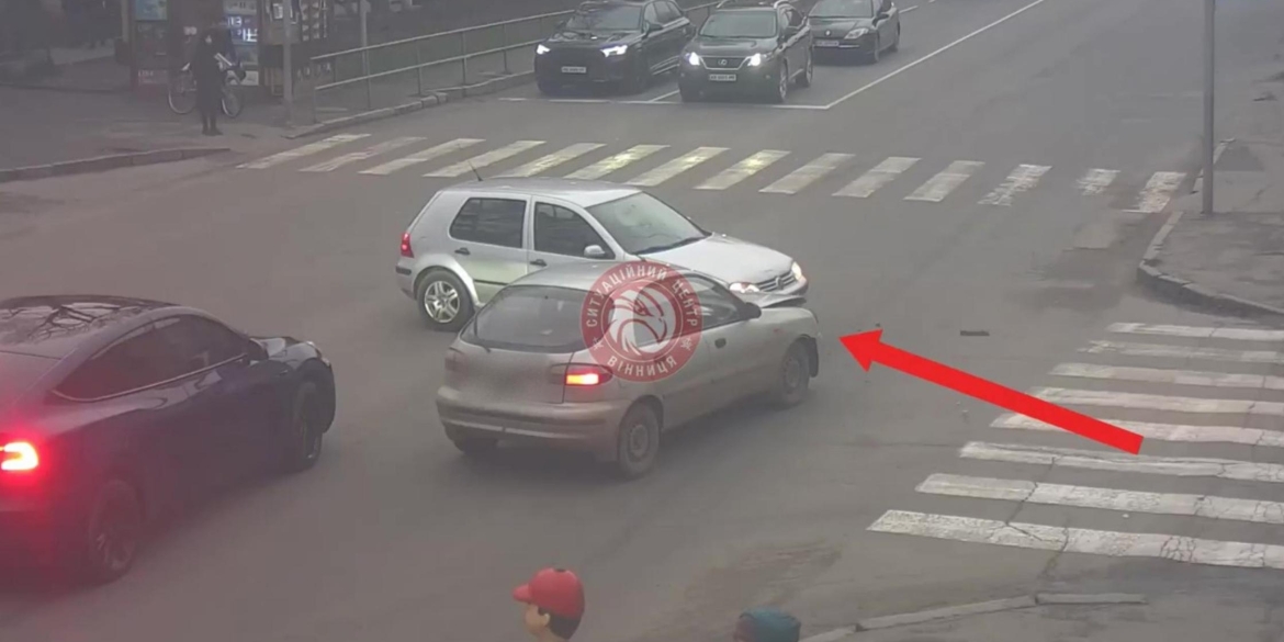 У Вінниці сталась ДТП на перетині вул.Левка Лук'яненка та Дмитра Білоконя