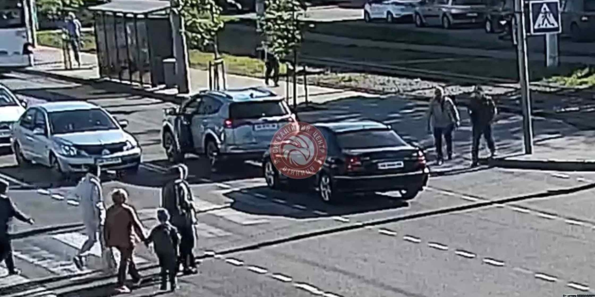 У Вінниці сталась ДТП на перетині вулиць Пирогова та Зодчих