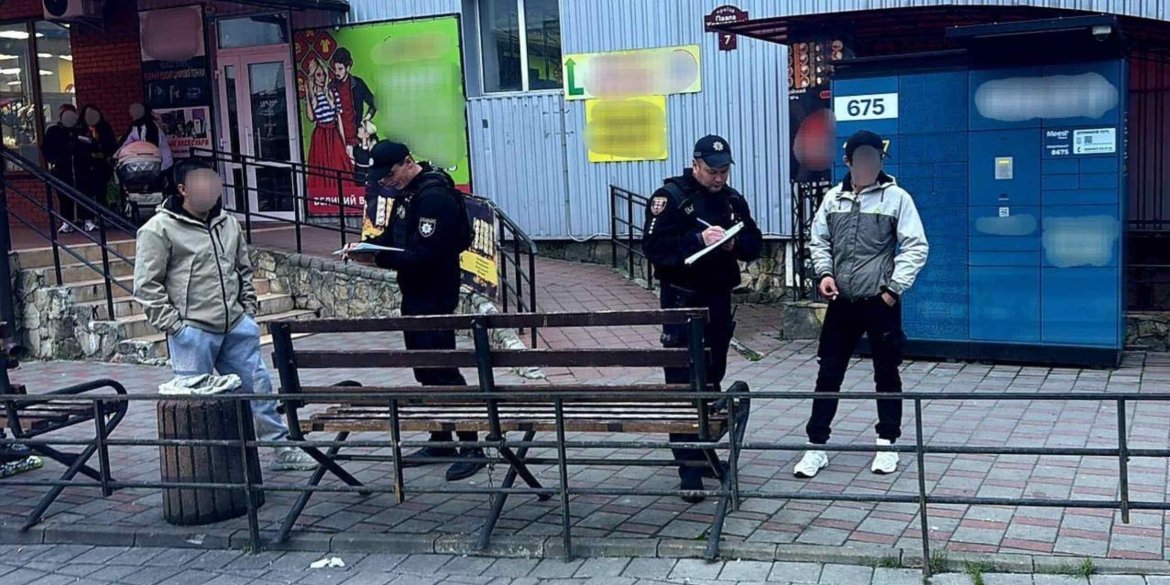 У Вінниці сталась стрілянина біля торгового центру