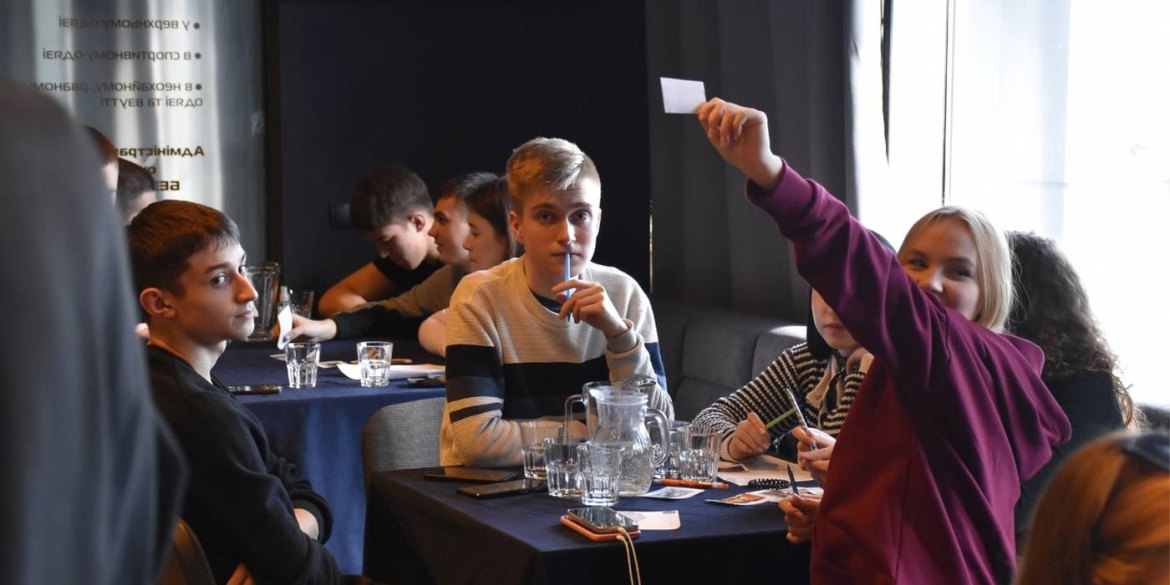 У Вінниці студенти змагалися в інтелектуально-патріотичному «БатлУМі»