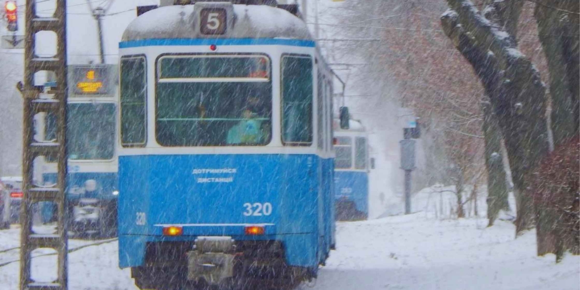 У Вінниці тимчасово коригують рух електротранспорту через погодні умови