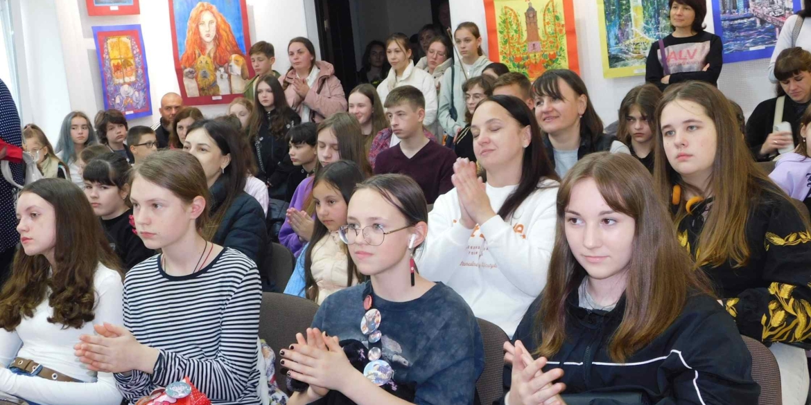 У Вінниці відкрилася виставка учнів дитячої школи мистецтв «Сонячна палітра дитинства»