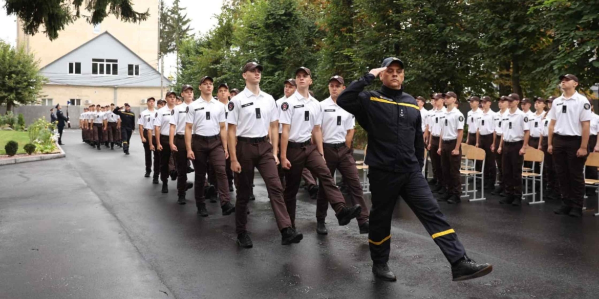 У Вінниці відкрили ліцей безпекового спрямування та національно-патріотичного виховання МВС  (2)