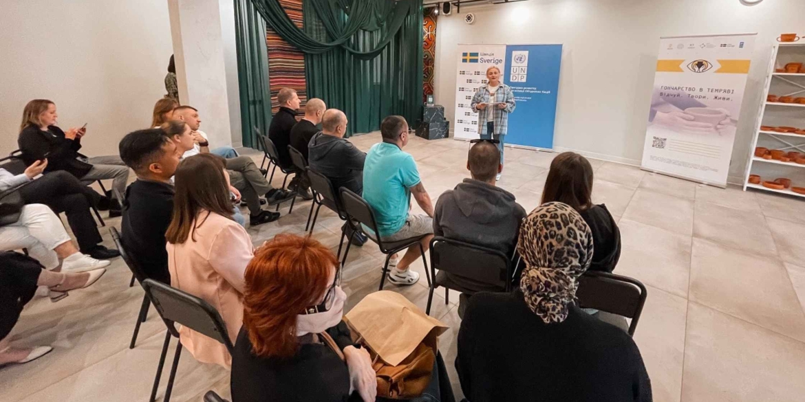 У Вінниці відкрили виставку робіт ветеранів, які втратили зір на війні