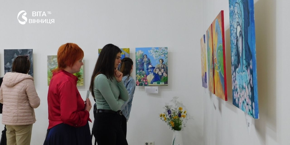 У Вінниці відкрили виставку «Жінки про жінок» — 23 роботи про видатних українок