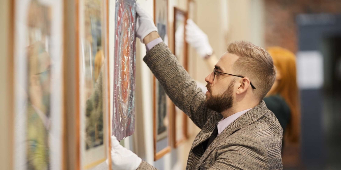 У Вінниці відкривається виставка творів вінницьких художників «Залюблені у світ»