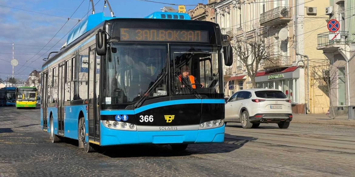 У Вінниці внесли зміни в русі громадського транспорту на вулиці Соборній