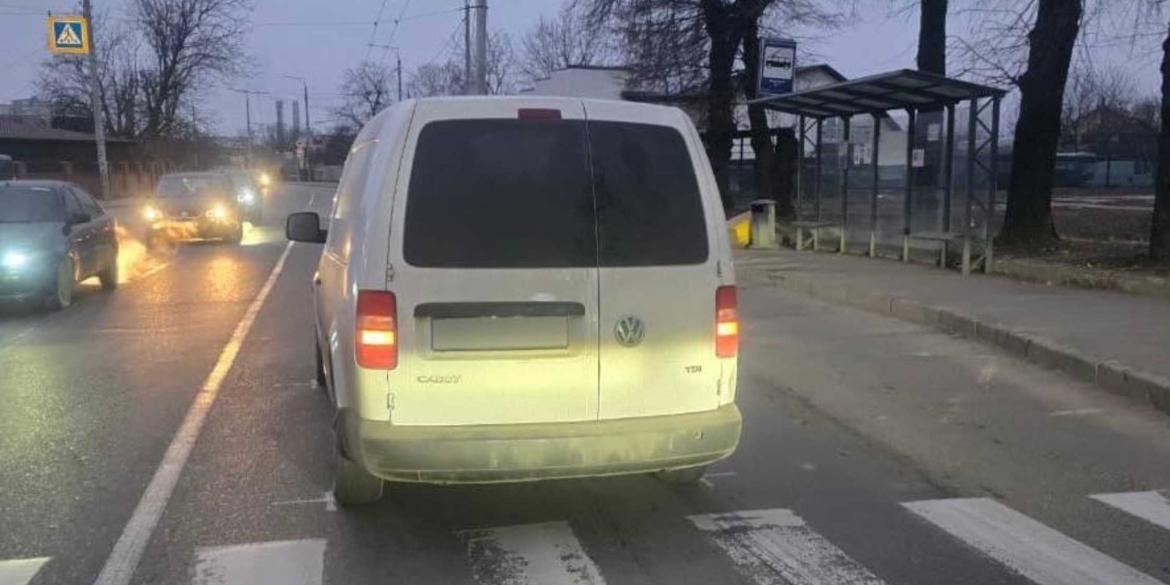 У Вінниці водій автомобіля Volkswagen збив чоловіка на нерегульованому пішохідному переході