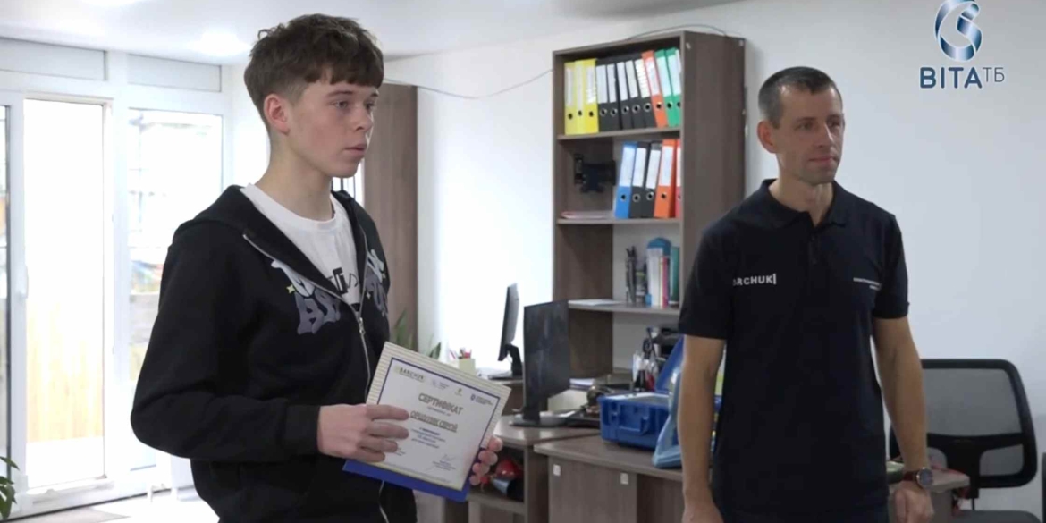 У Вінниці вручили стипендії десяти юним дослідникам