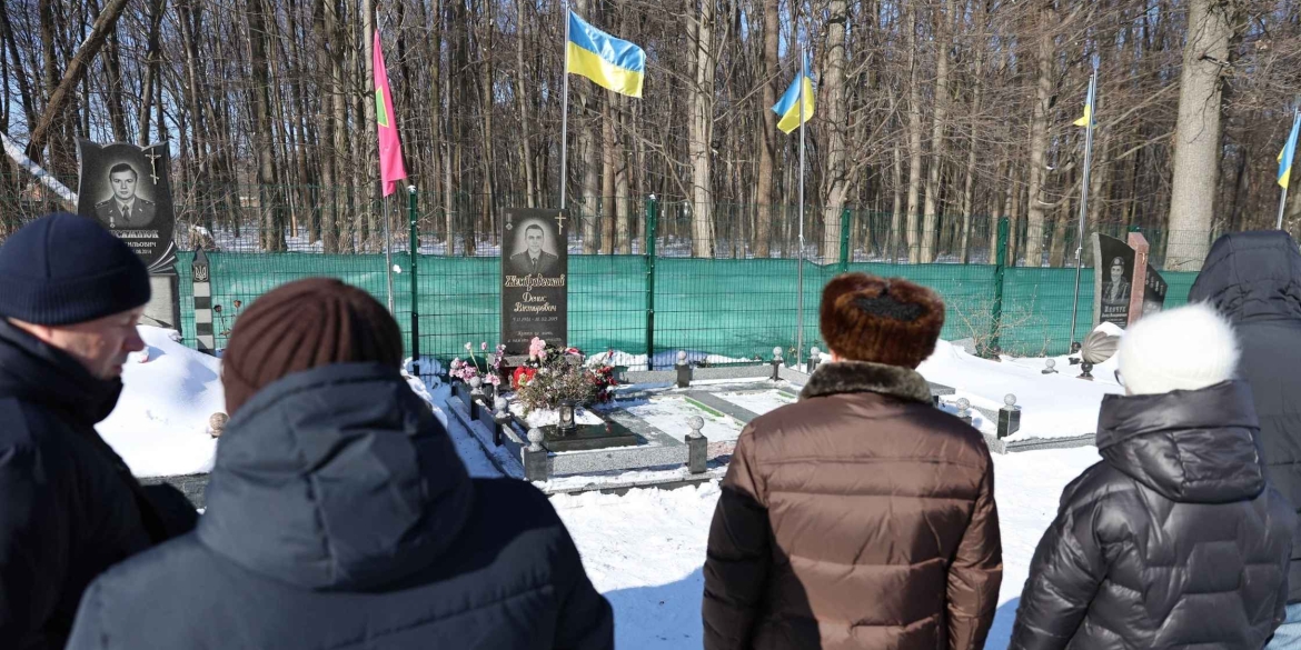 У Вінниці вшанували загиблого в АТО 33-річного правоохоронця