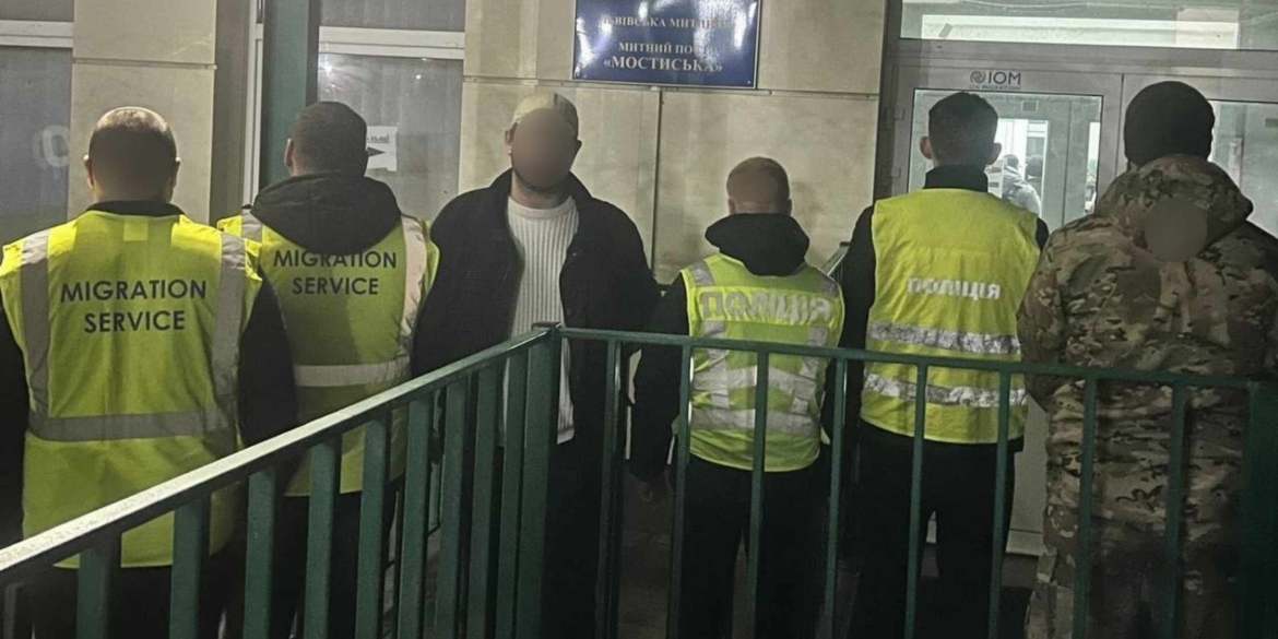 У Вінниці виявили й того ж дня видворили за межі території України громадянина Латвії