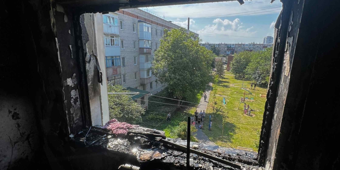У Вінниці забута в оселі ввімкнена праска ледь не спалила вщент всю квартиру