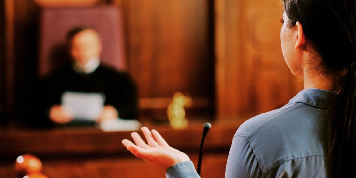 У Вінниці засудили жінку, яка жорстоко вбила співмешканця на очах у сина